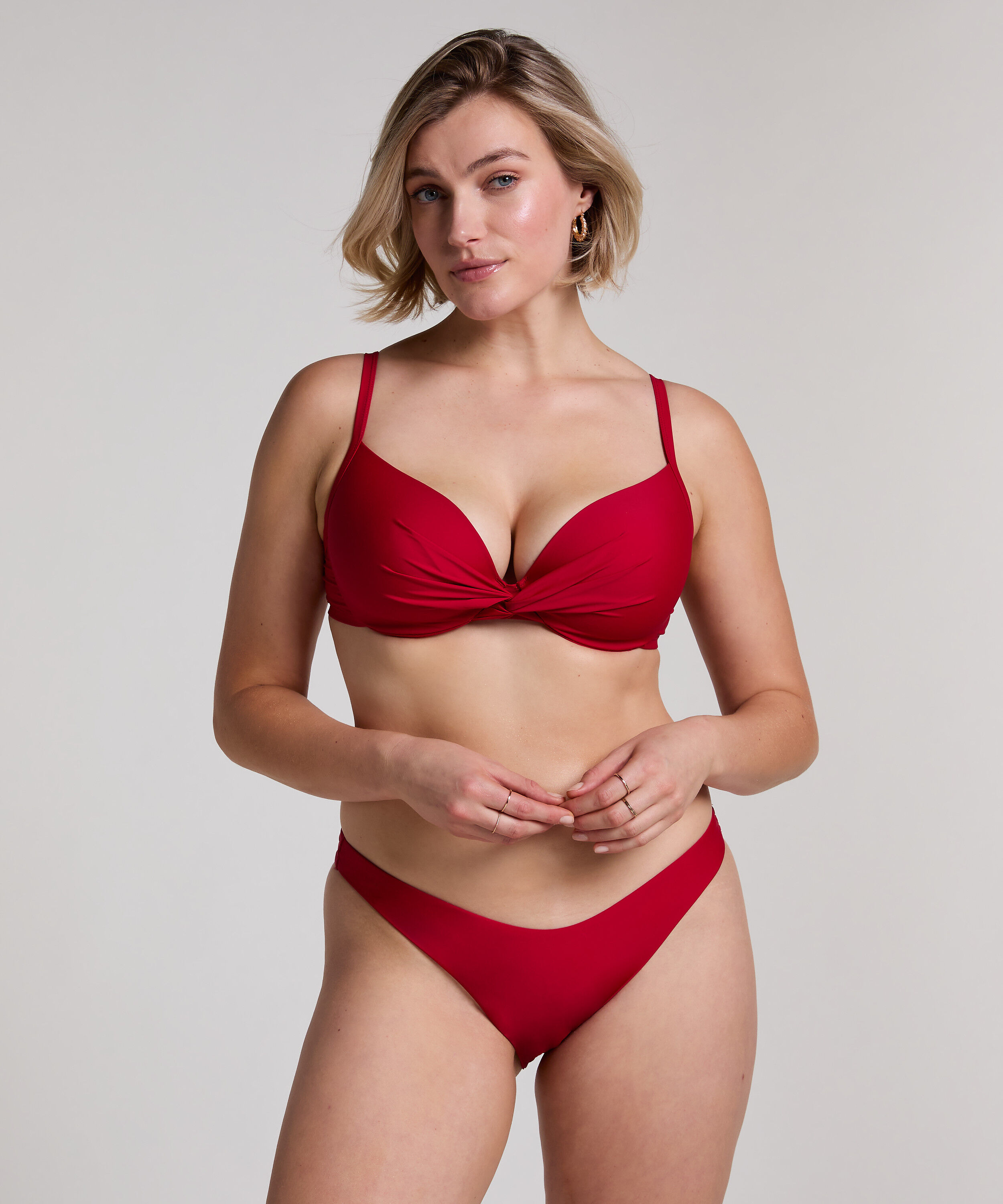 Luna padded bikini top