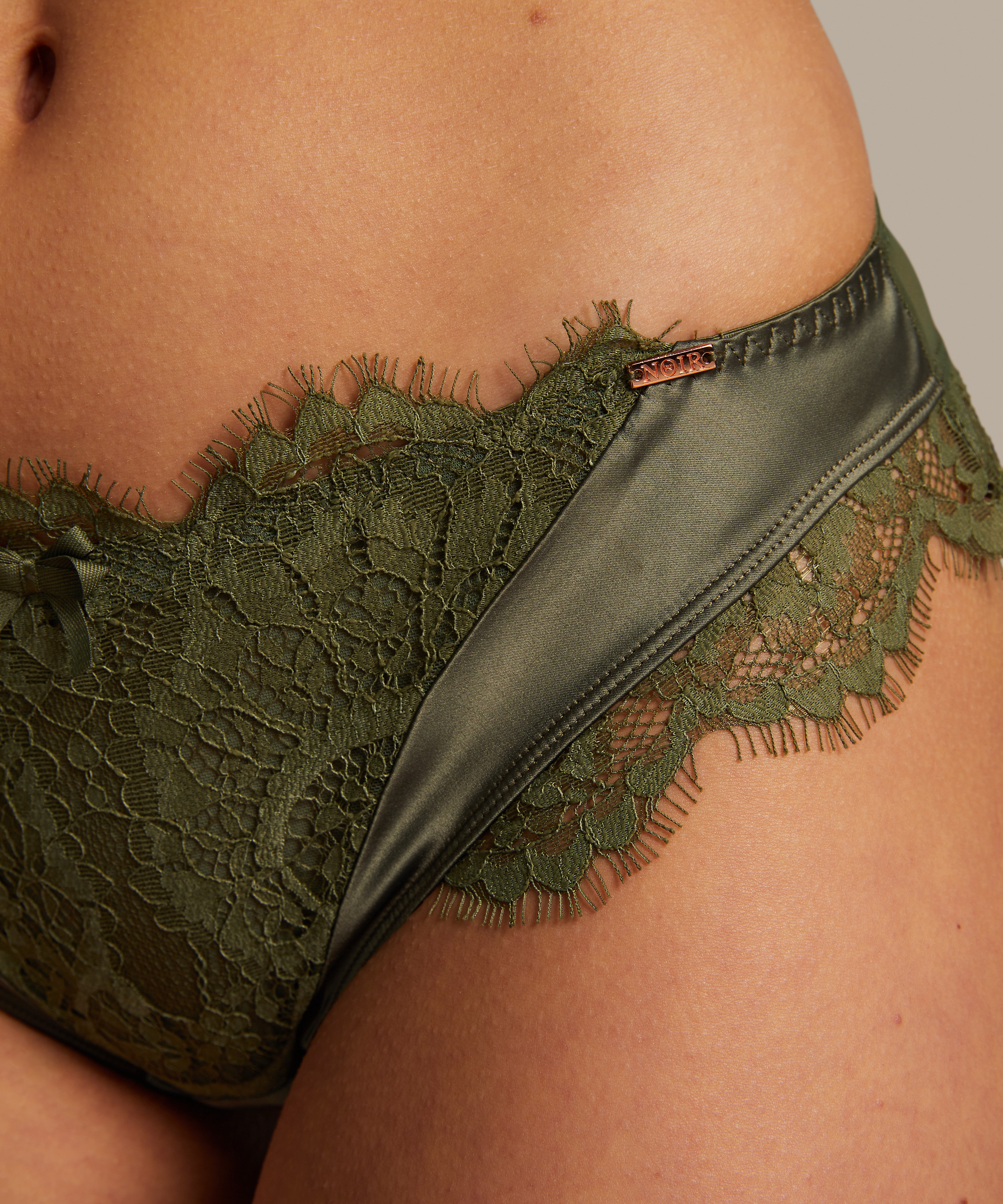 Hannako Brazilian, Green, main