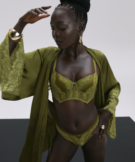 Amelie Brazilian, Green