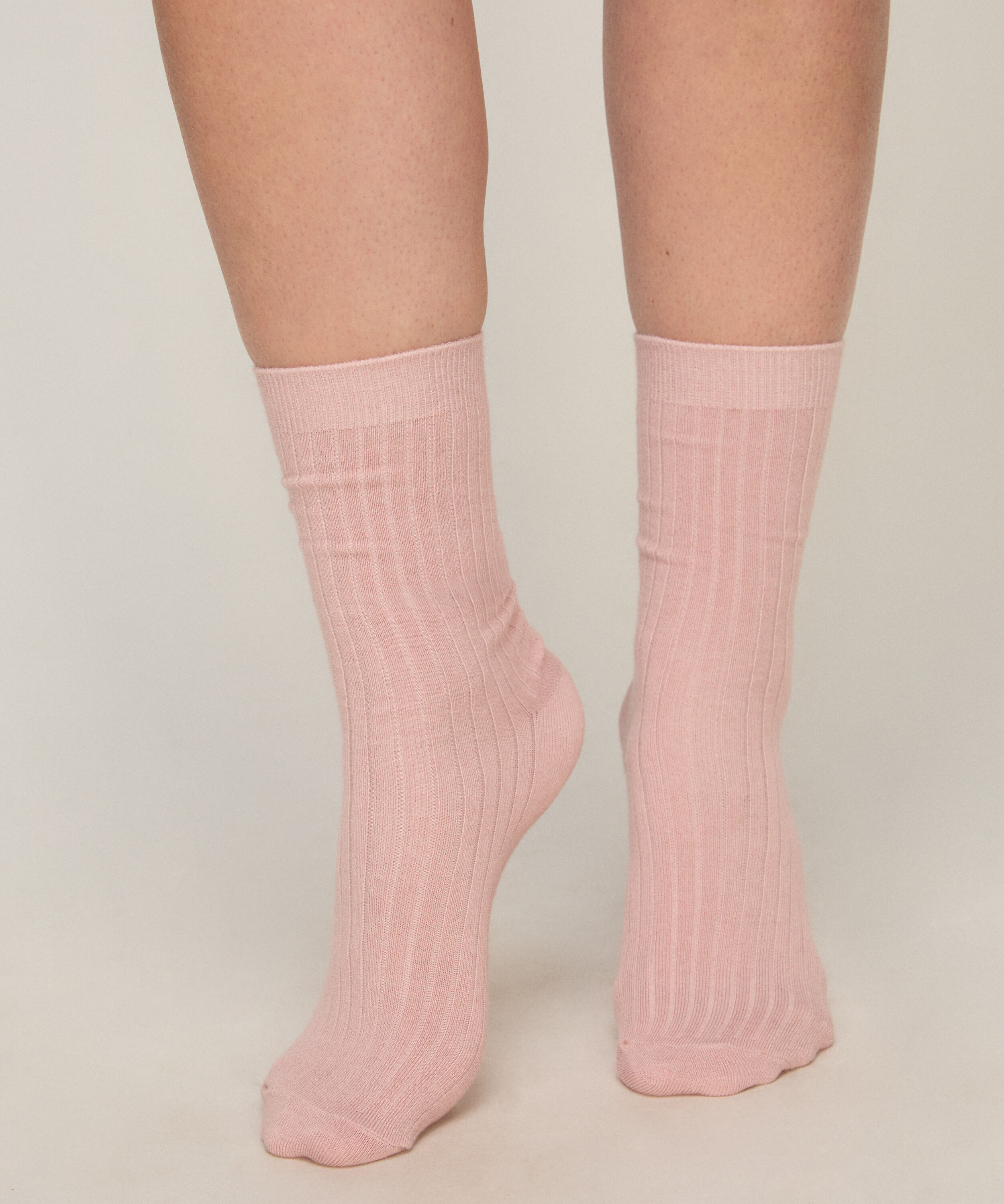 Cashmere Blend Ribbed Socks, Pink Cashmere Blend Ribbed Socks, Pink