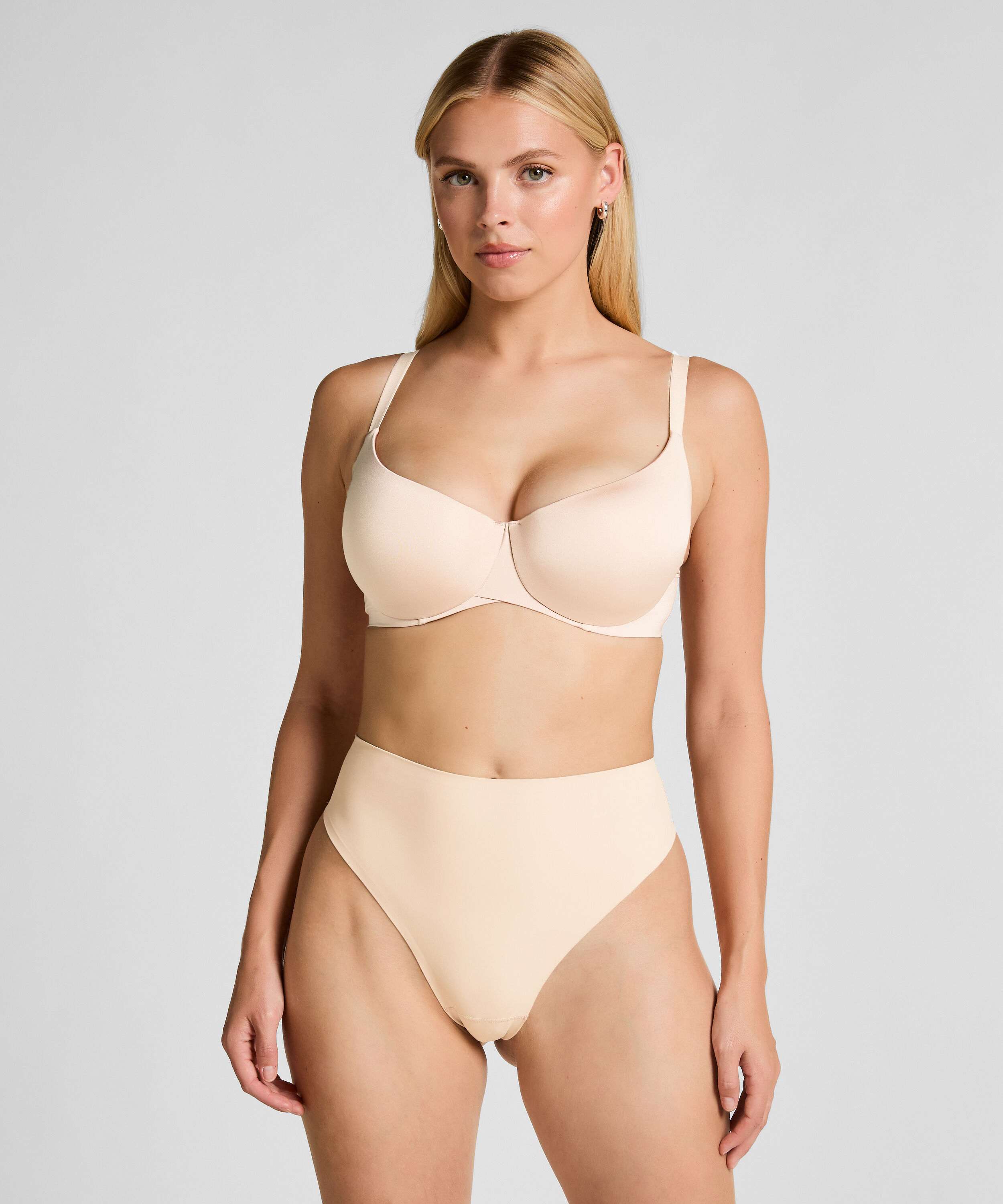 Smooth Padded Underwired Bra, Beige