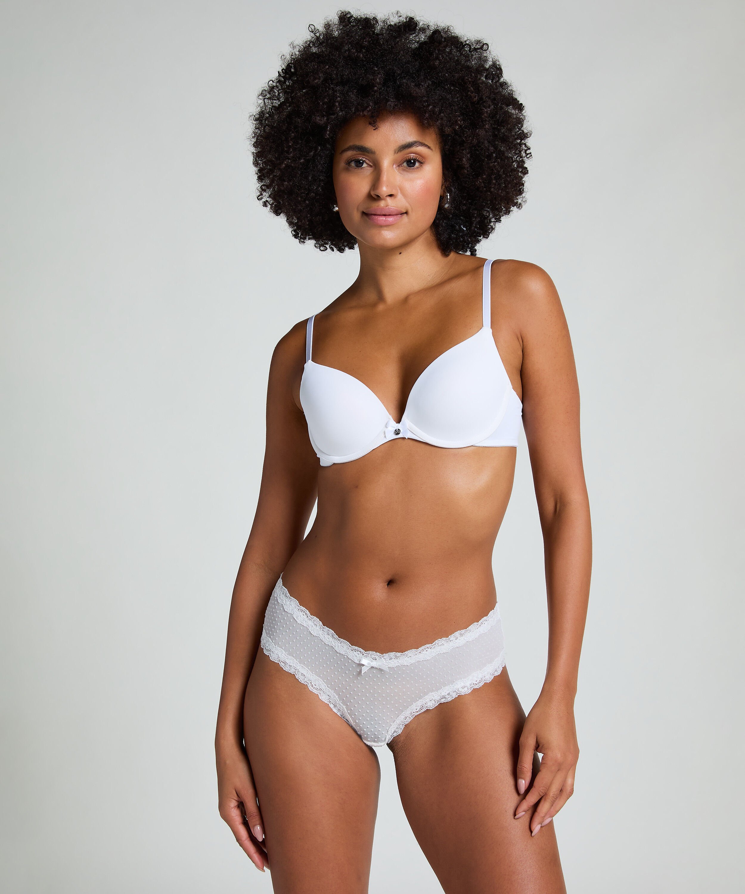 V-shape Mesh Brazilian, White