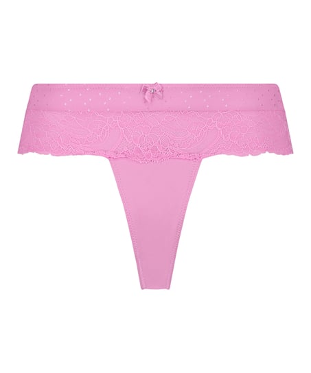 Sophie Boxerthong, Pink