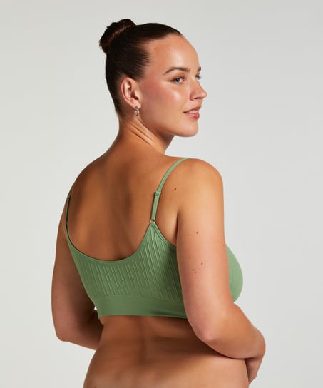Dianne Bralette, Green