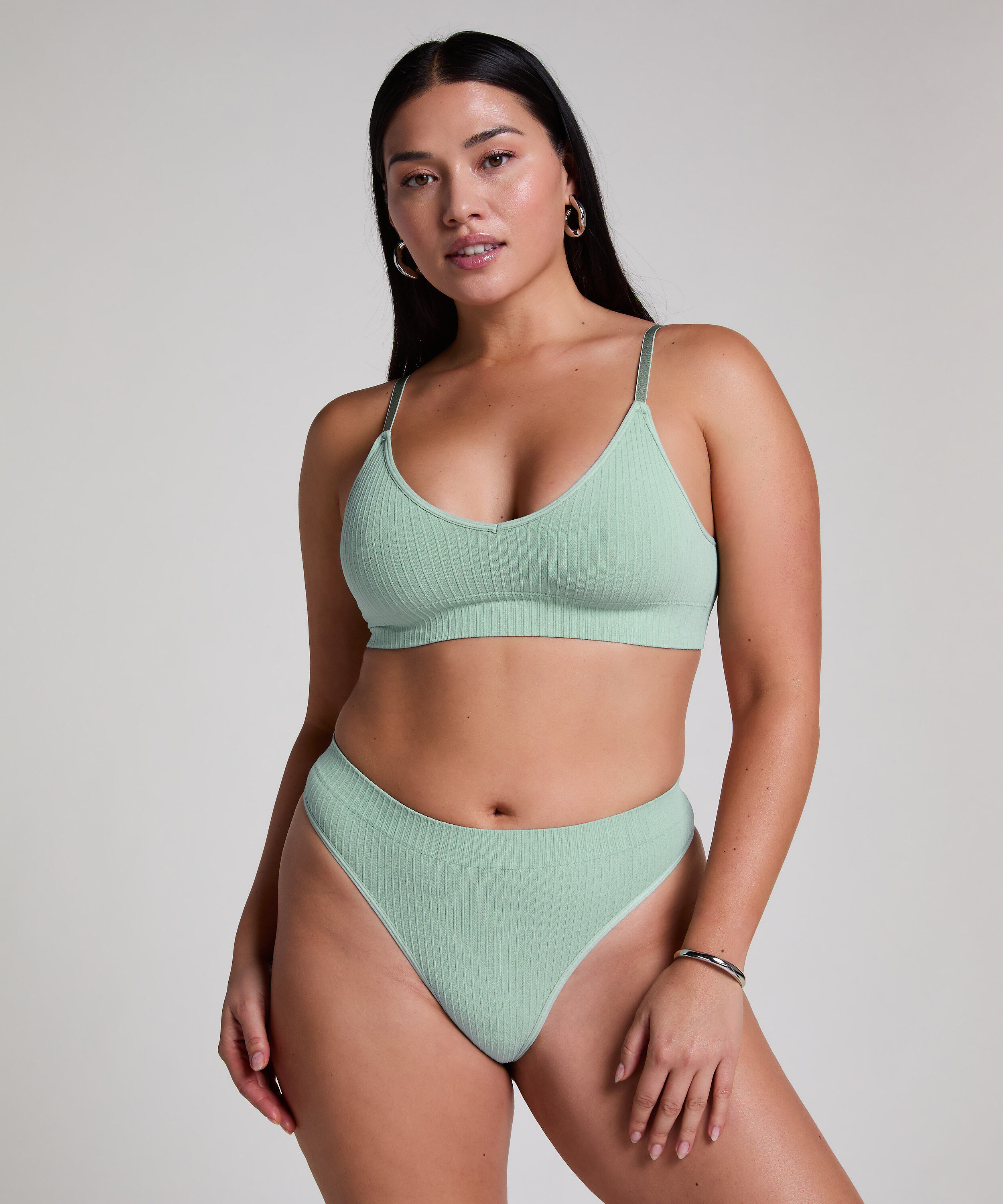 Dianne High Leg Thong