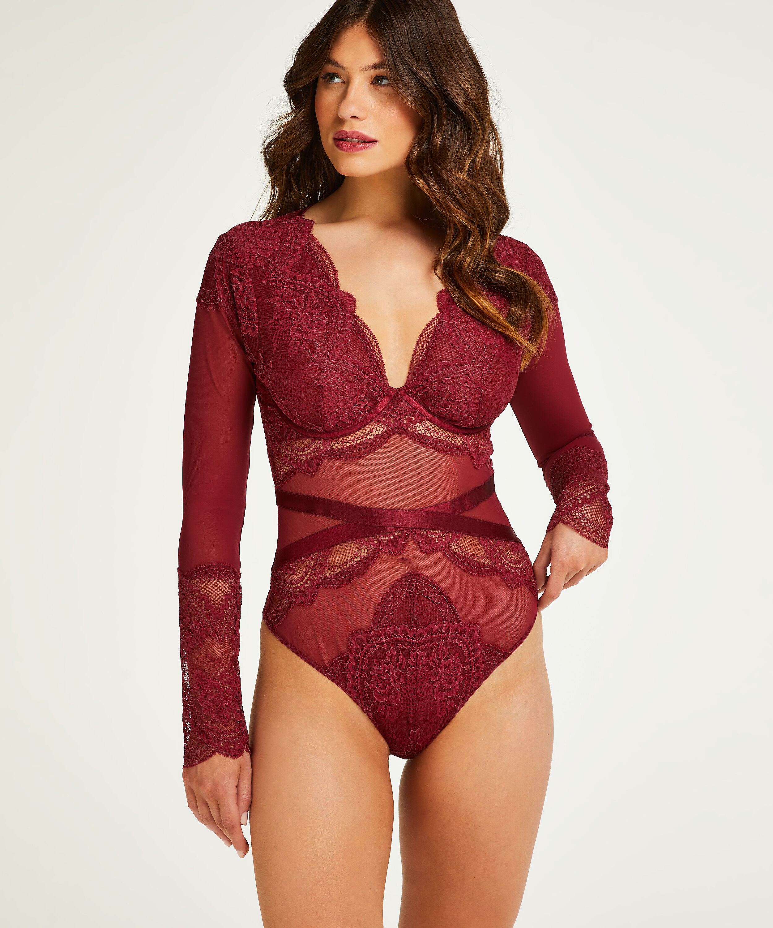 Body Lana Rebecca Mir, Red