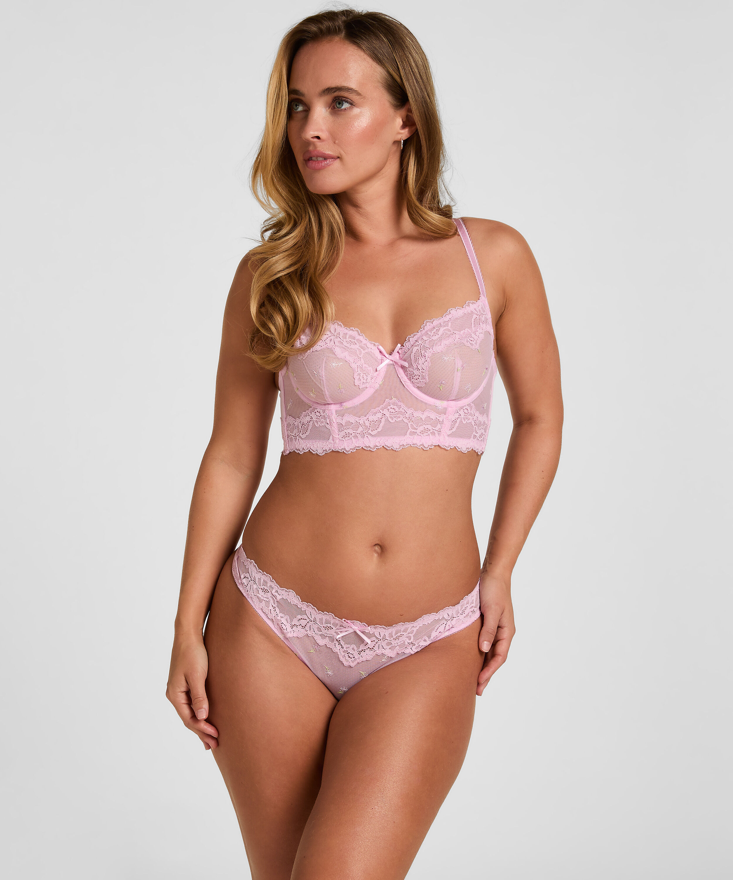 Highleg Thong Camellia