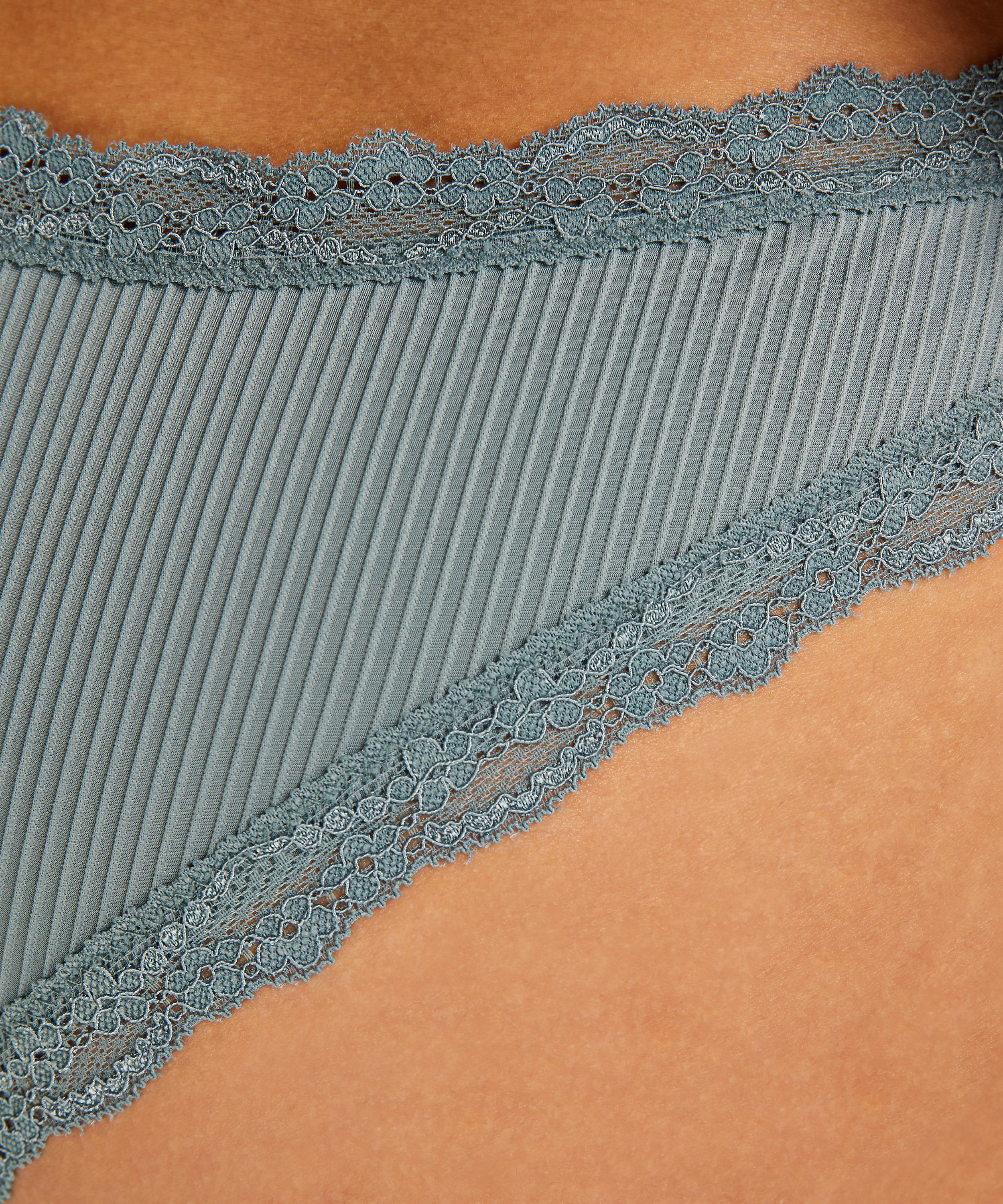 Miny Brazilian, Green, main