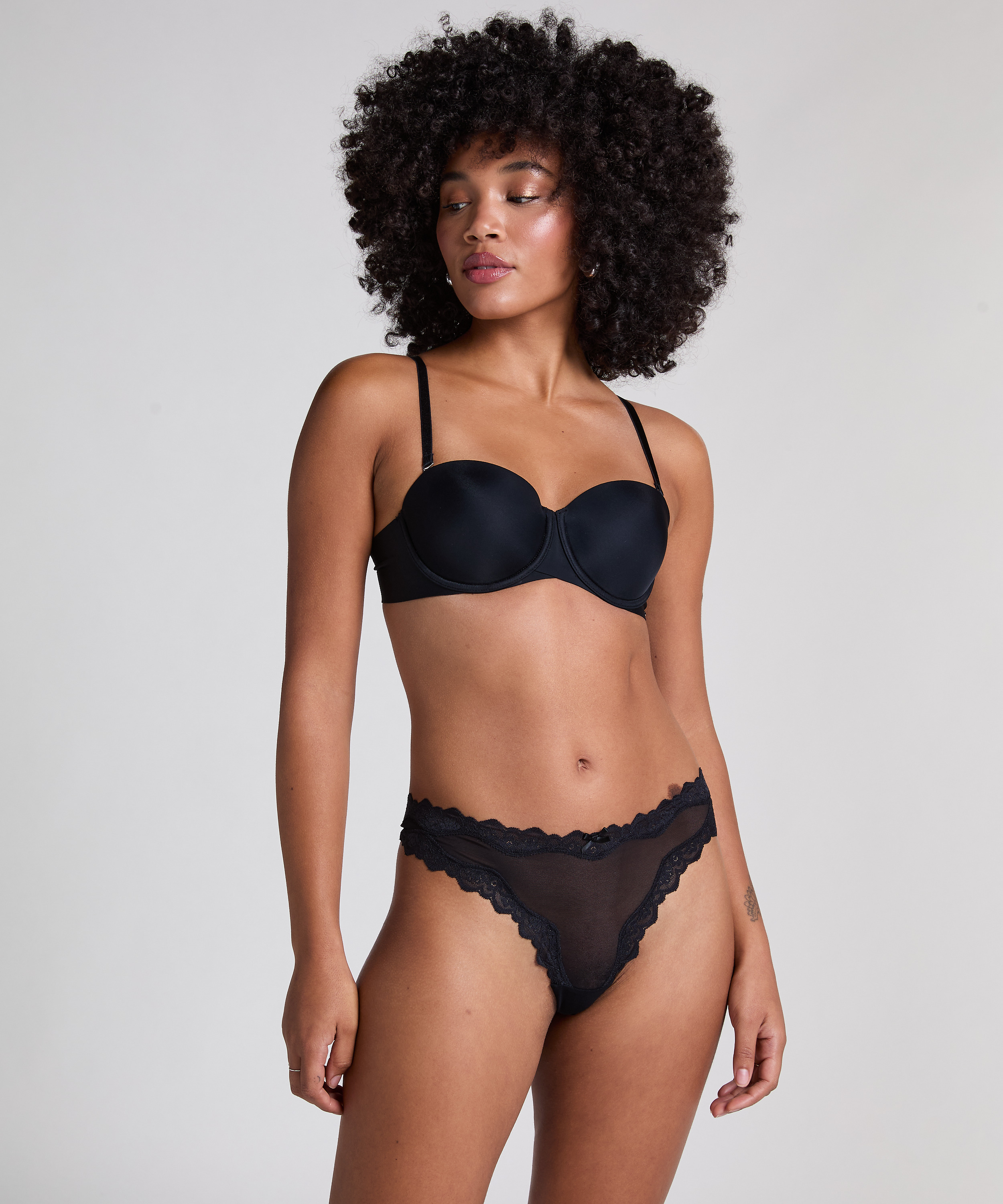 Hazel Thong, Black, main