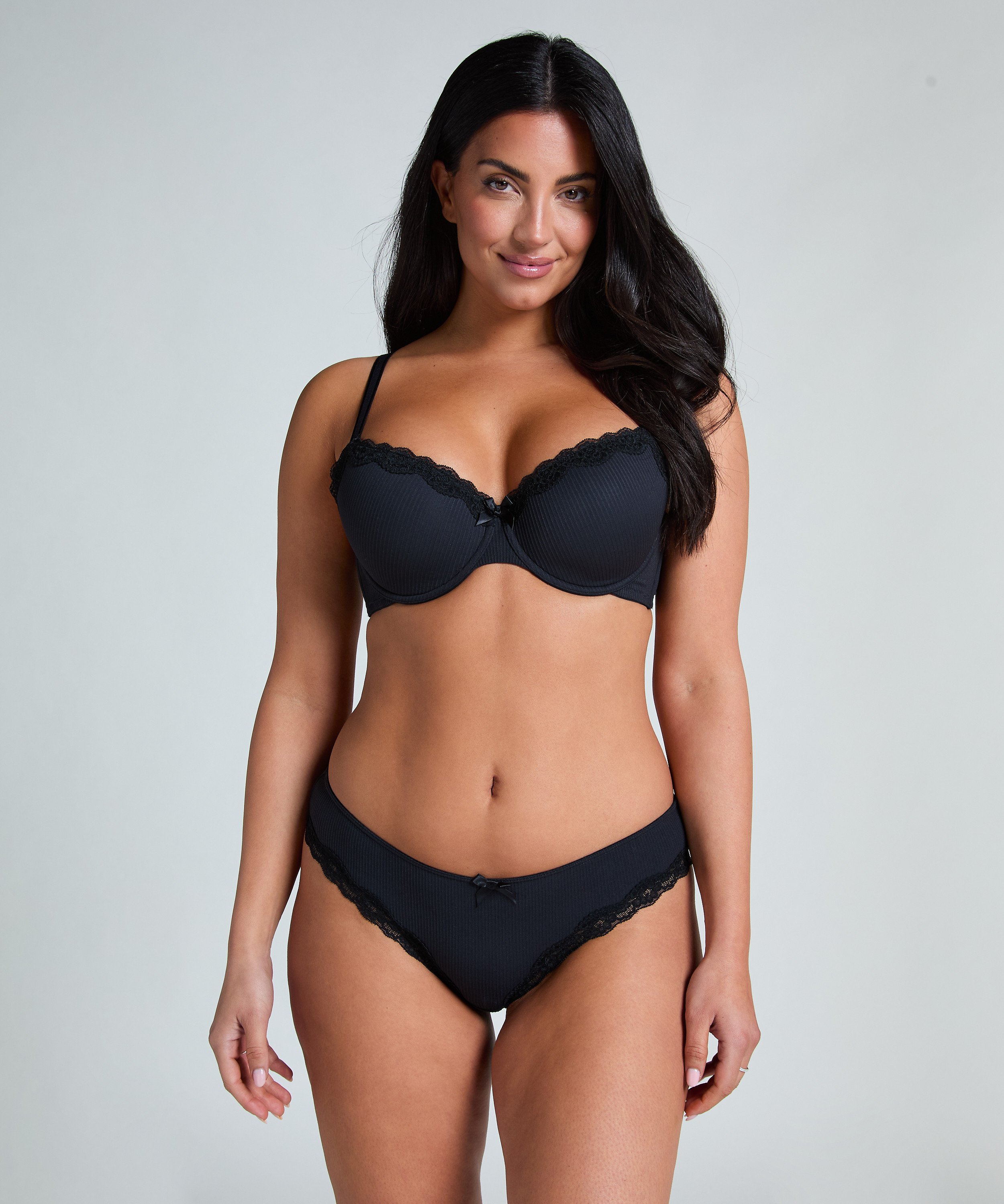 Lola Brazilian, Black, main