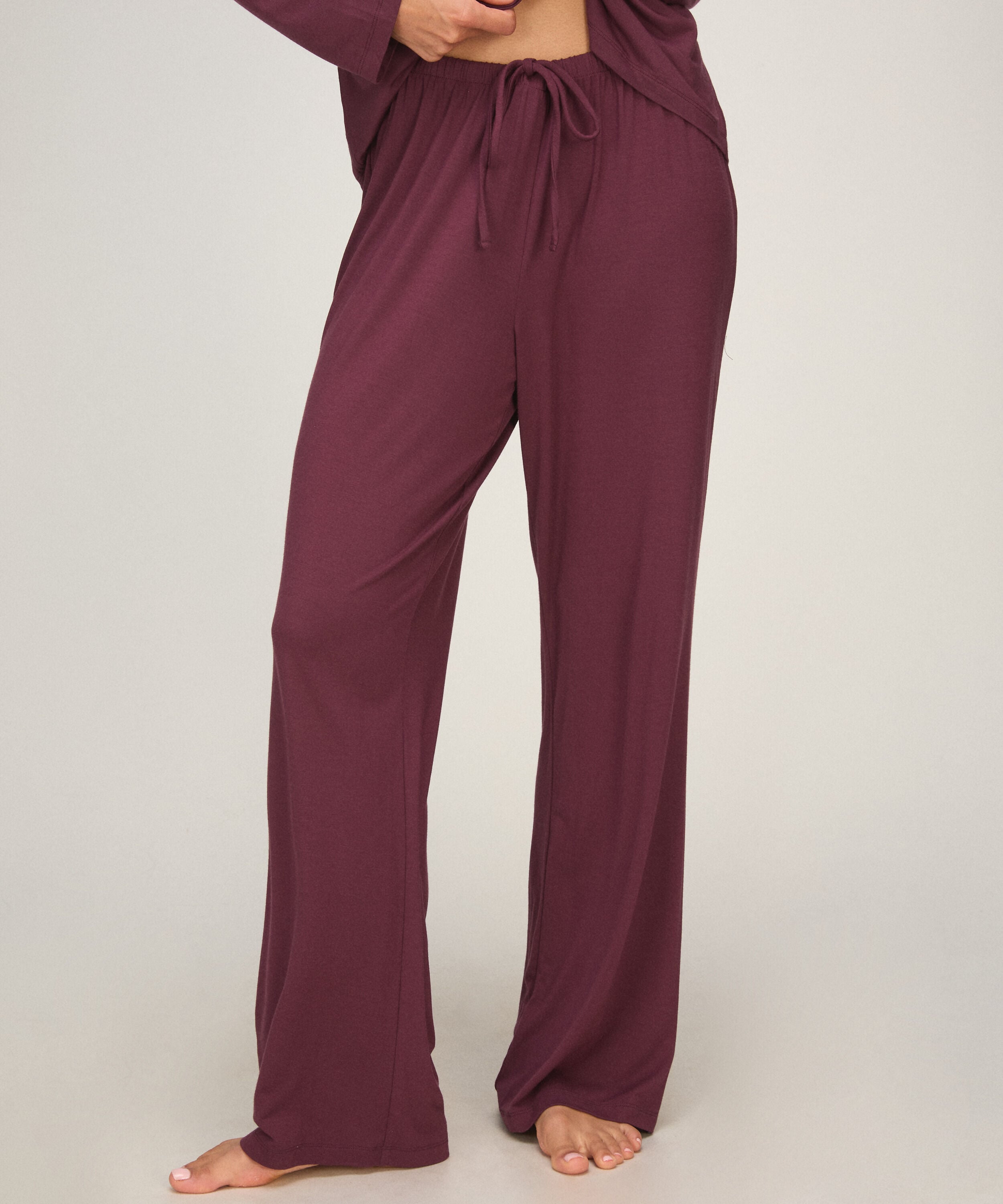 Essential Jersey Pants