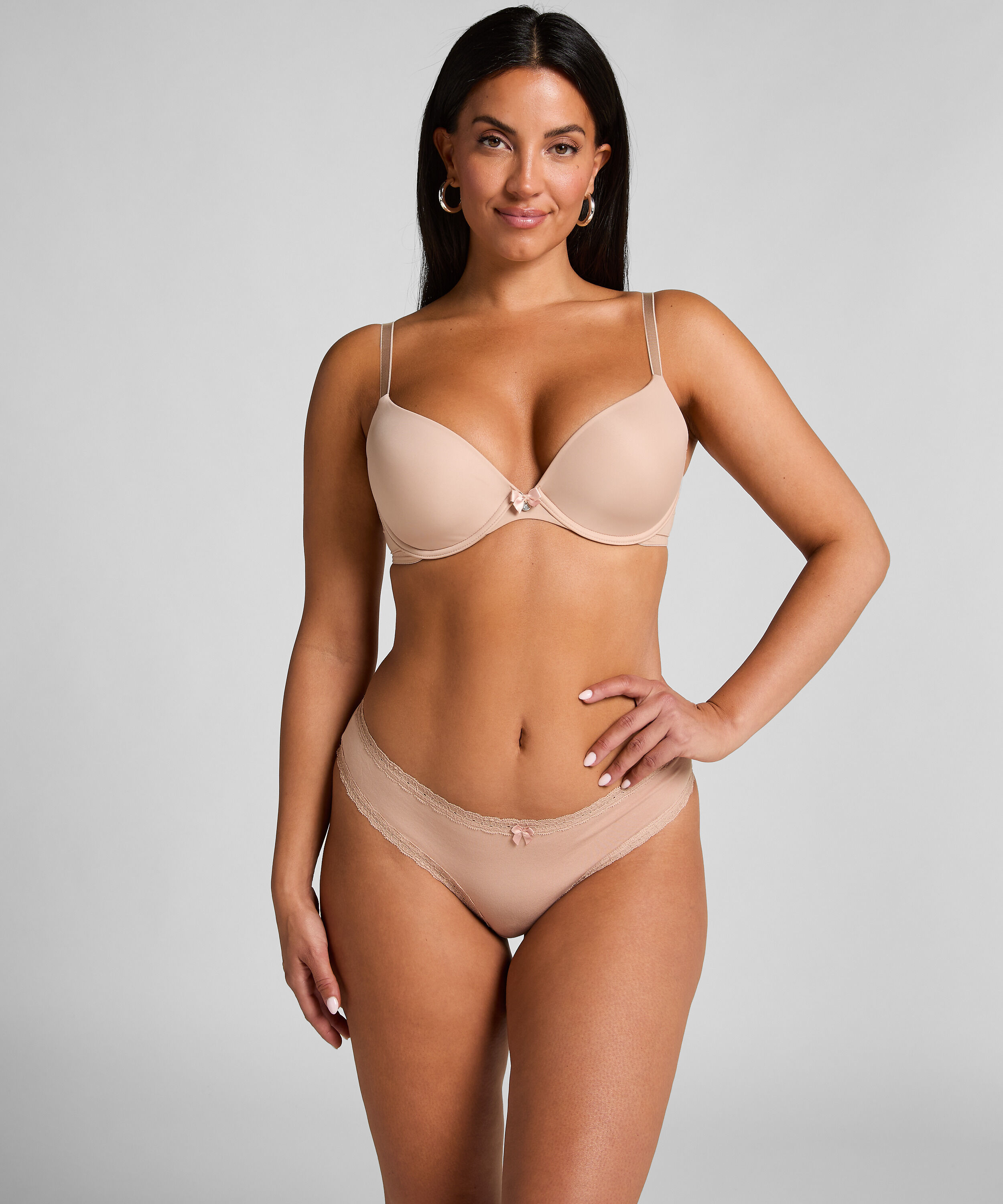 Brazilian Georgia, Beige