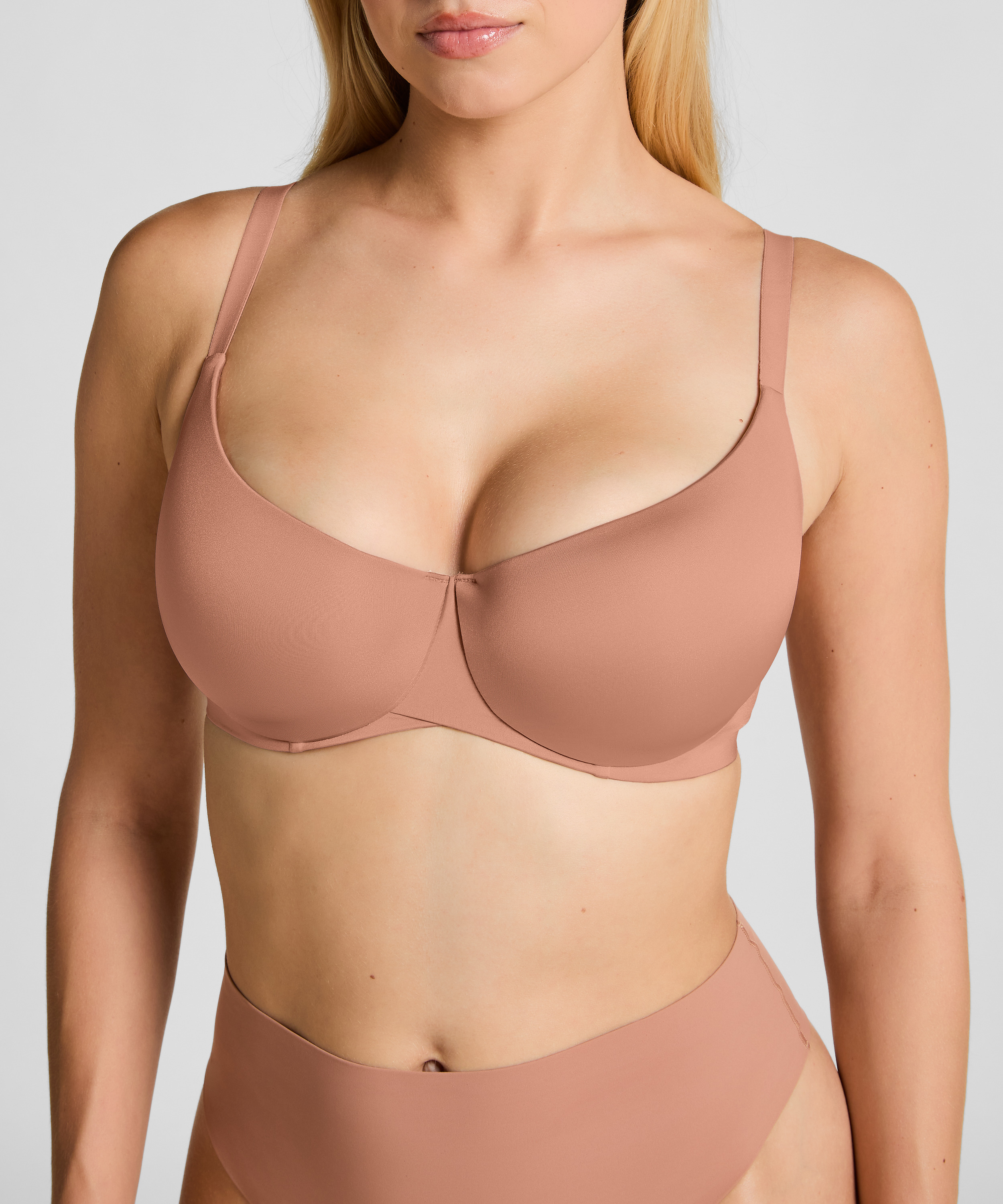 Smooth Padded Underwired Bra, Brown, main