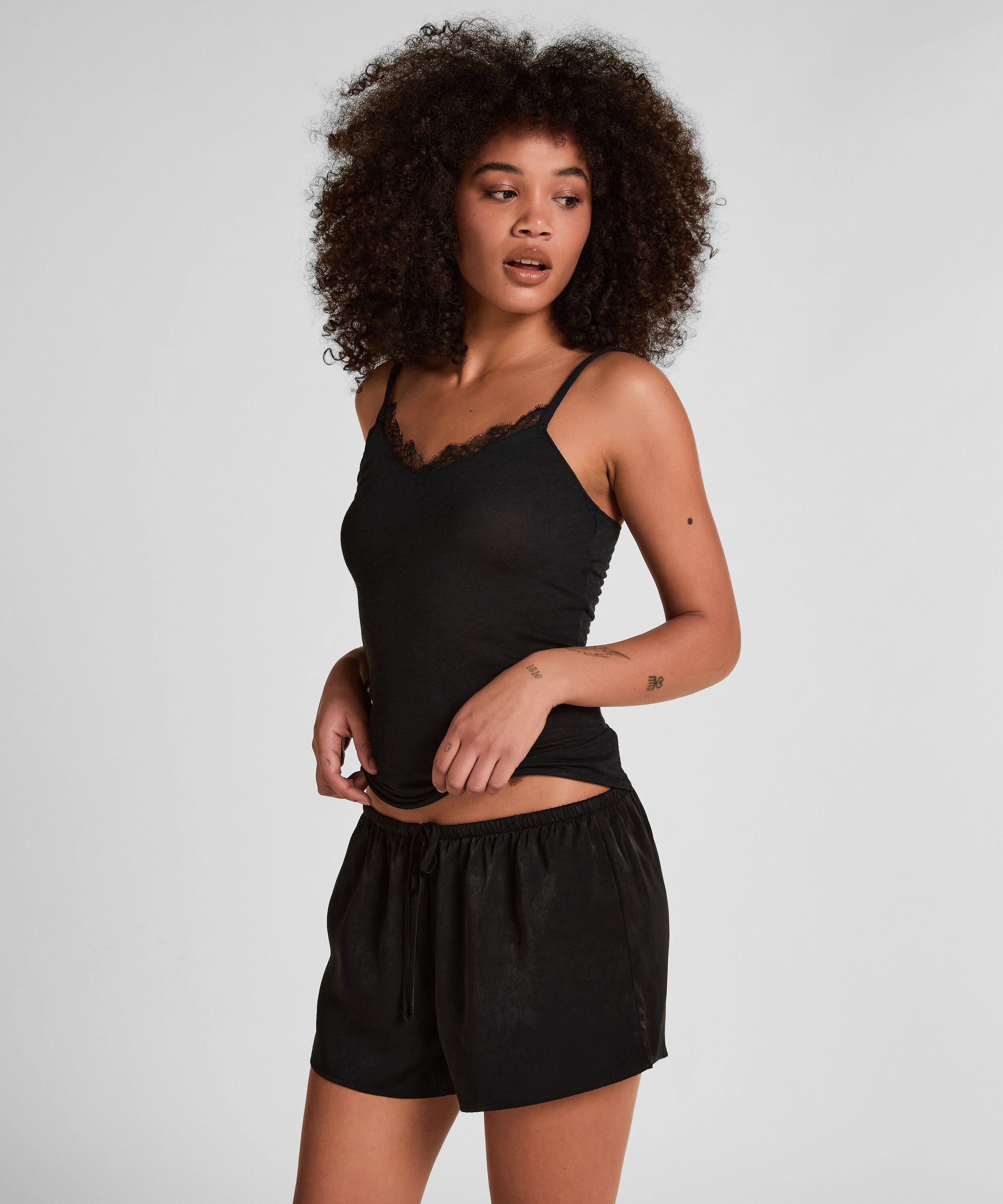 super soft Lace V-Neck cami with Cashmere