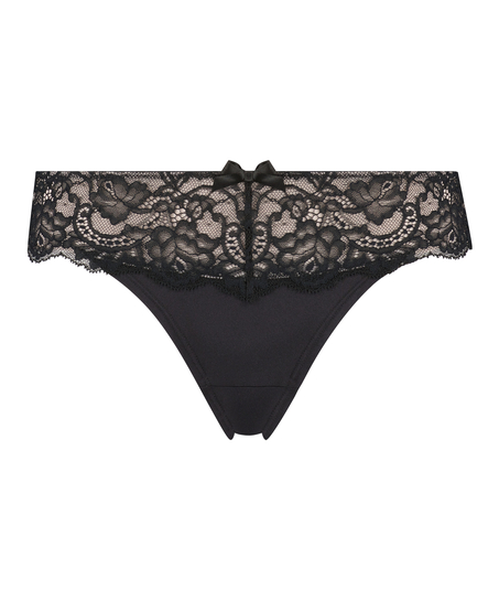 Mavis Brazilian, Black