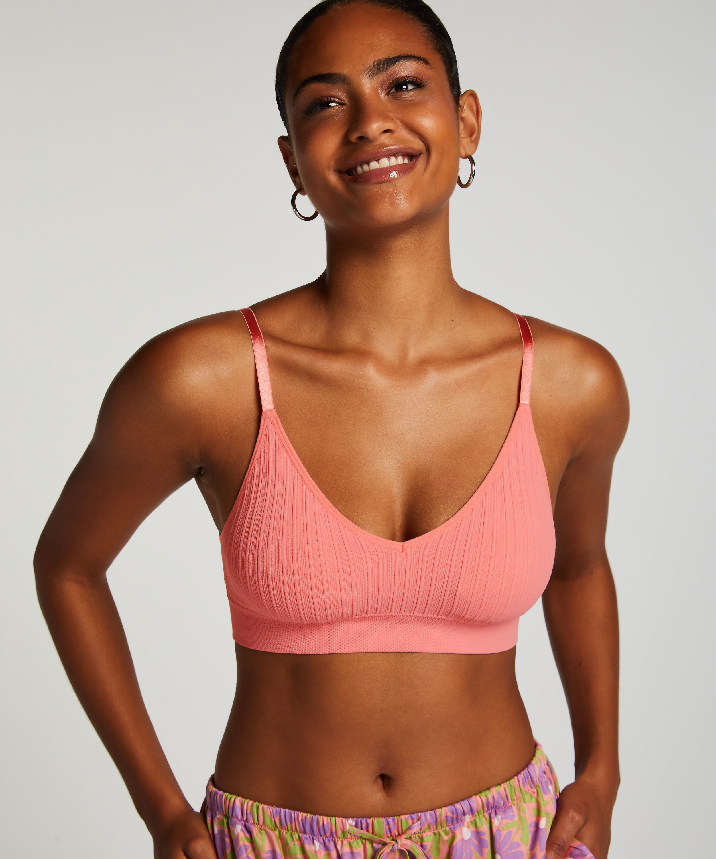 Dianne Bralette, Pink, main