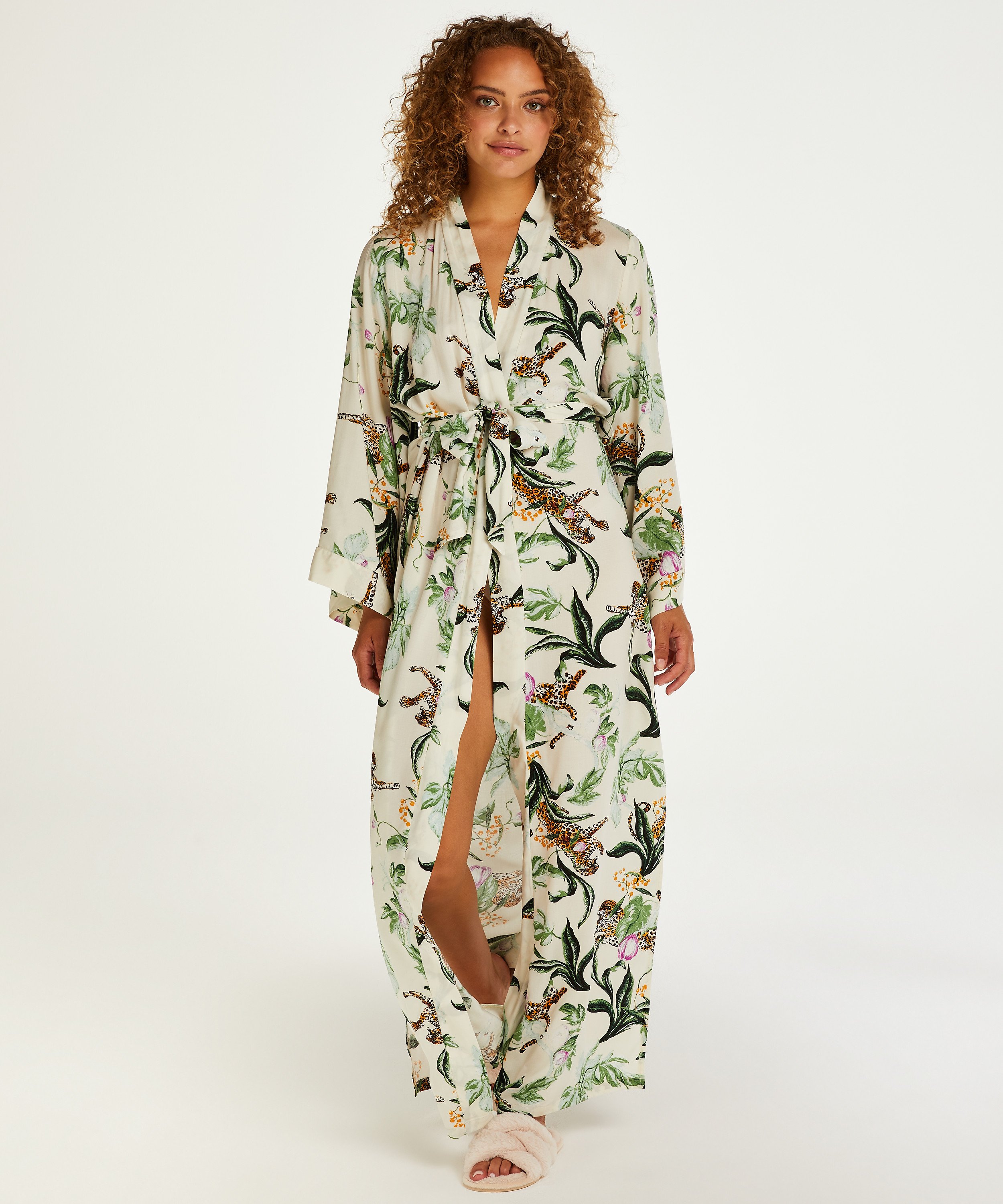 Leo Long Kimono for £55 - All Nightwear - Hunkemöller