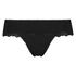 Thong Sascha, Black