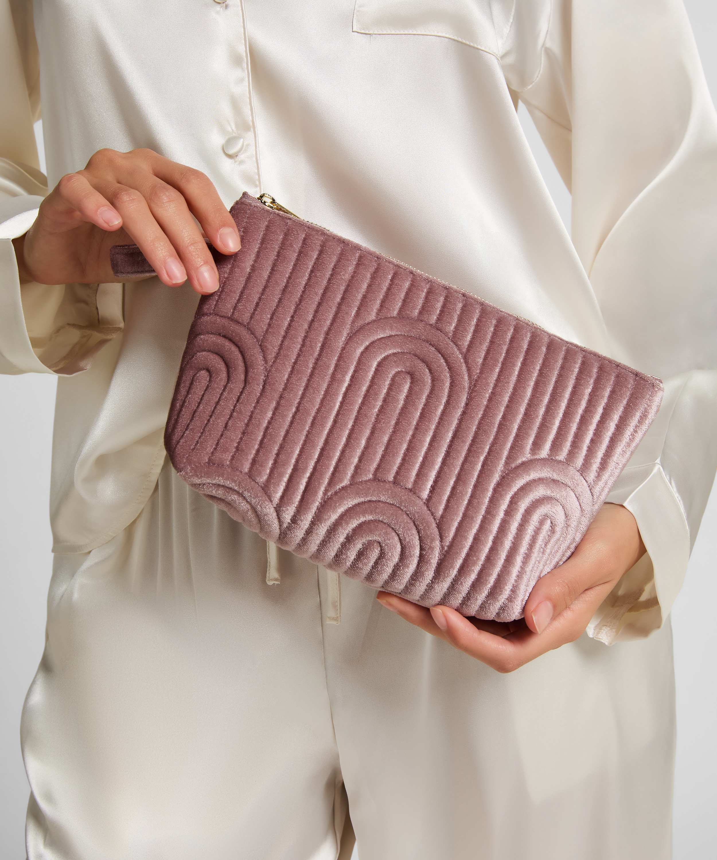 Velour Make-Up Bag Small, Purple, main