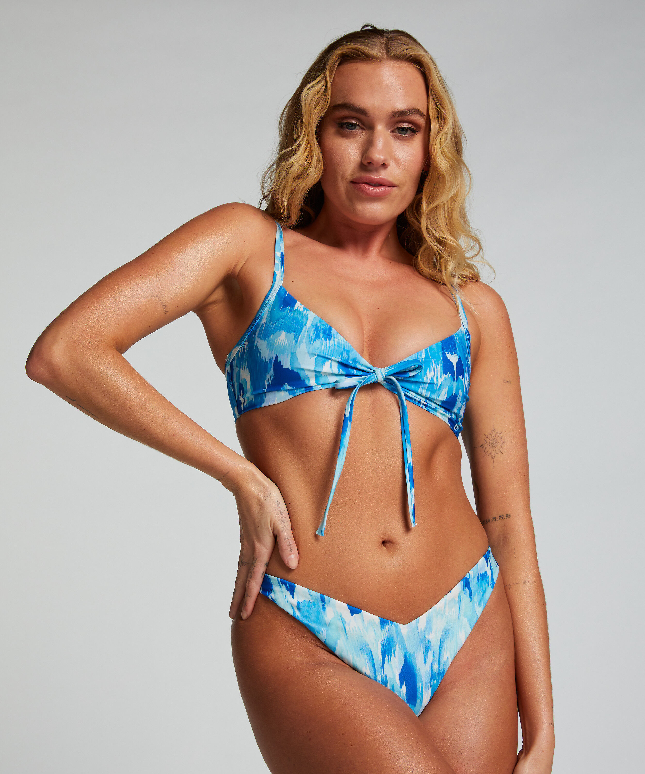 Paraguay High-Leg Bikini Bottoms
