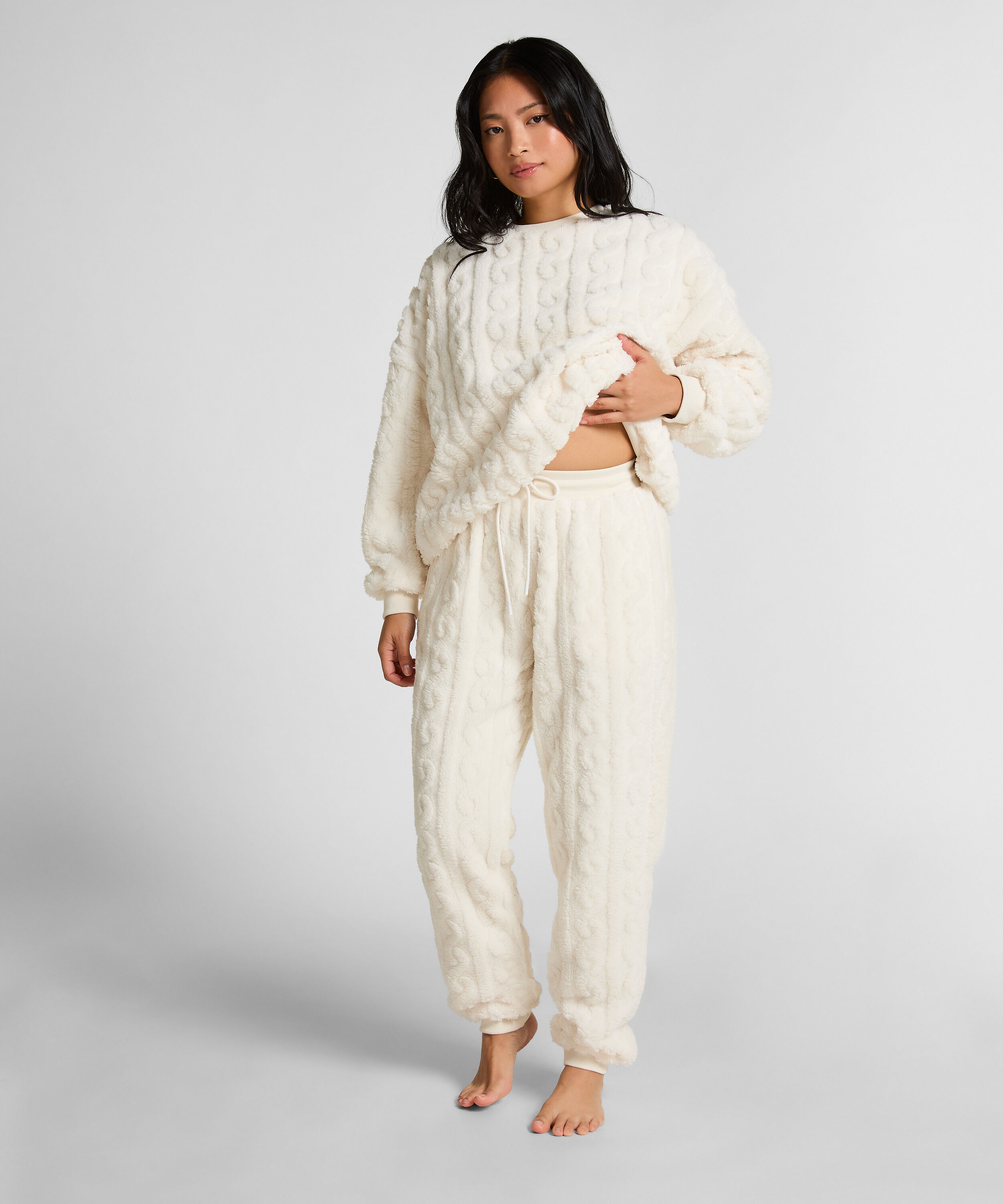 Jogger Cable Fleece, White Jogger Cable Fleece, White