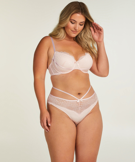 Naomi Brazilian, Pink