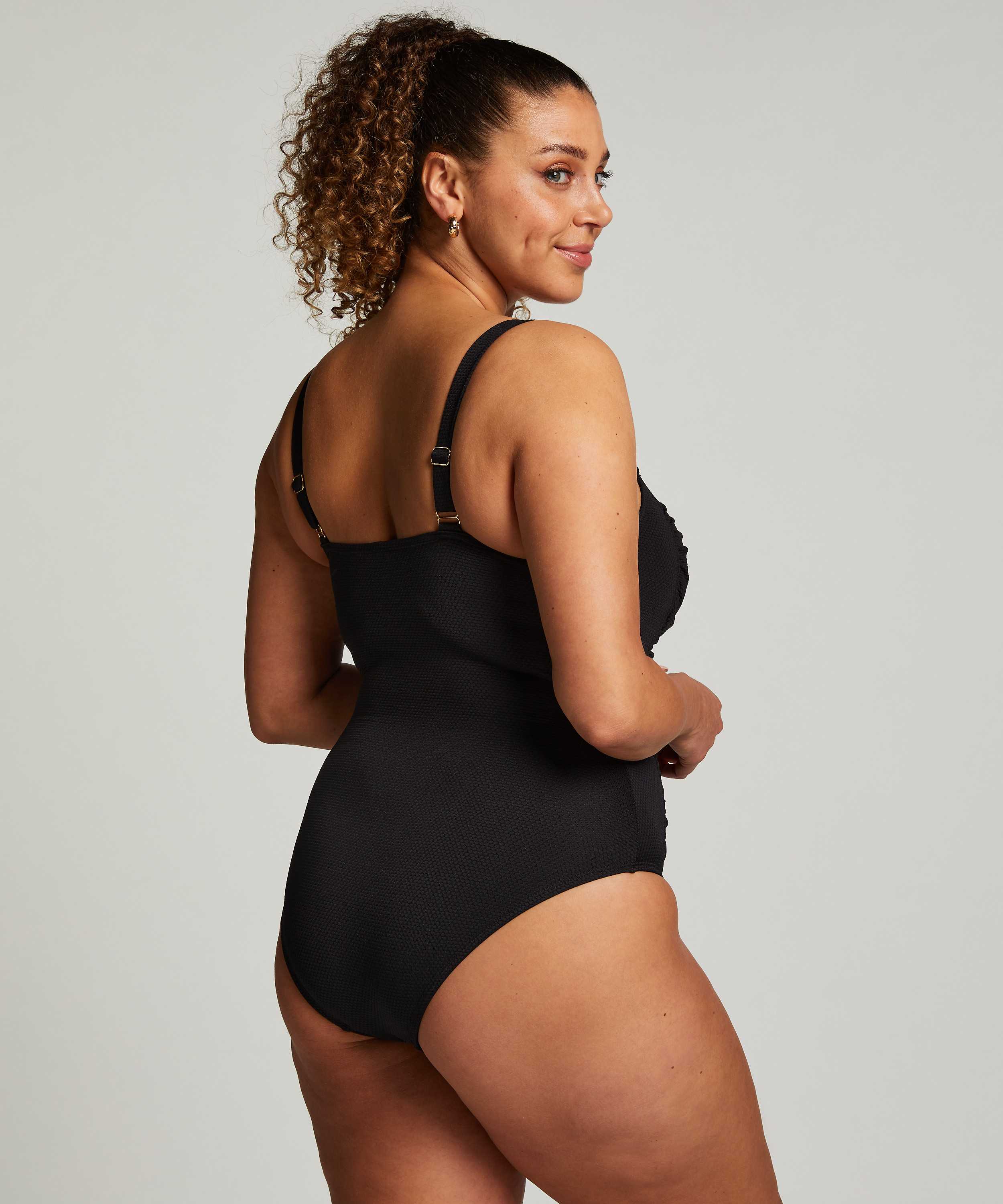 Scallop swimsuit, Black, main