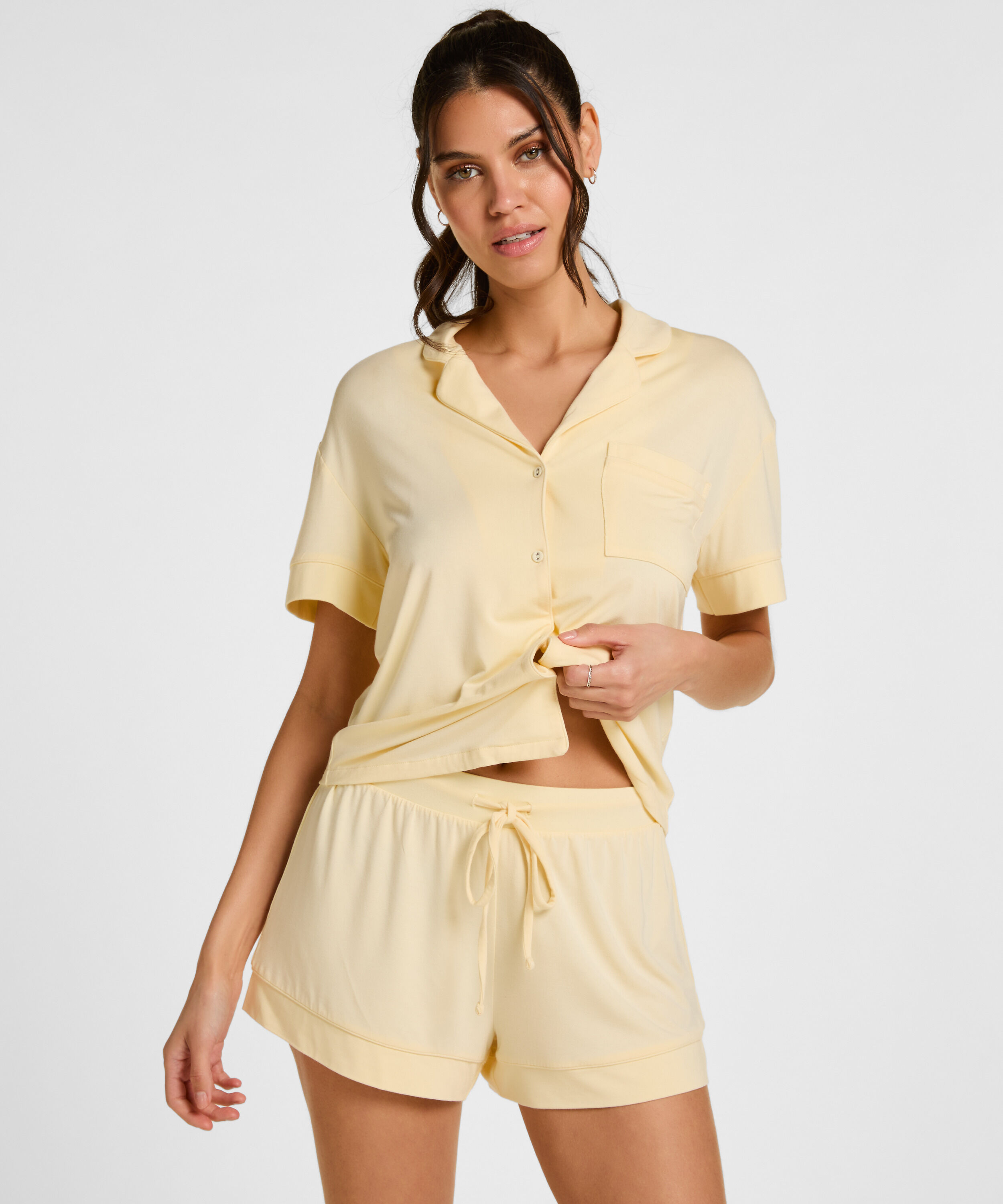 Essential Jersey Short-Sleeved Jacket