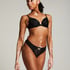 Gunila Cheekini, Black