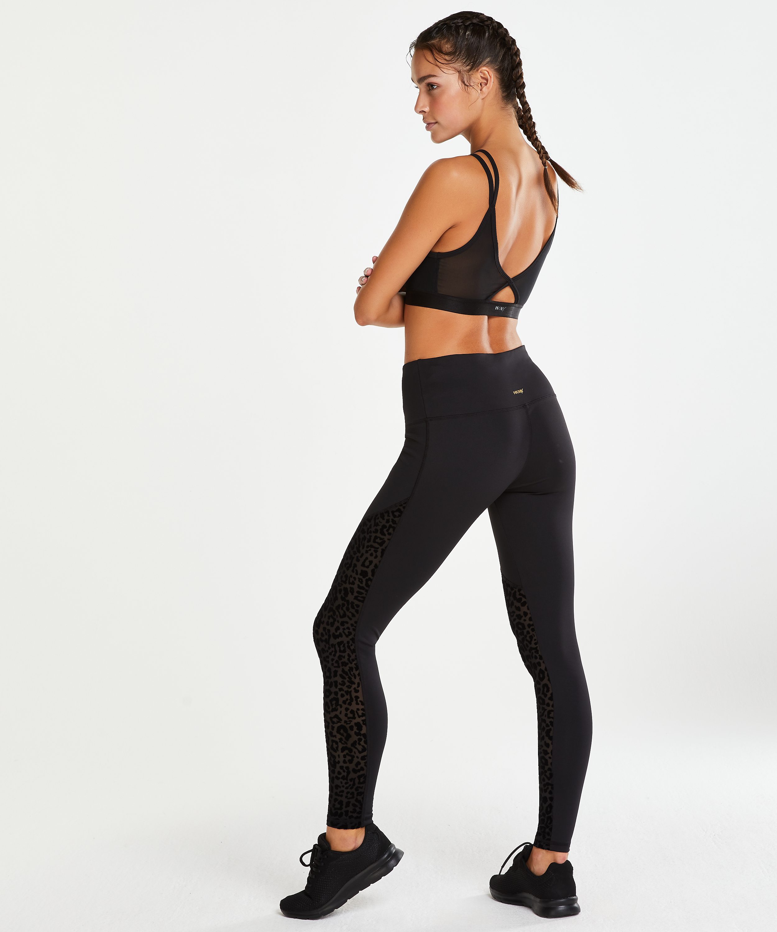 HKMX The Twist Sports Bra, Black, main