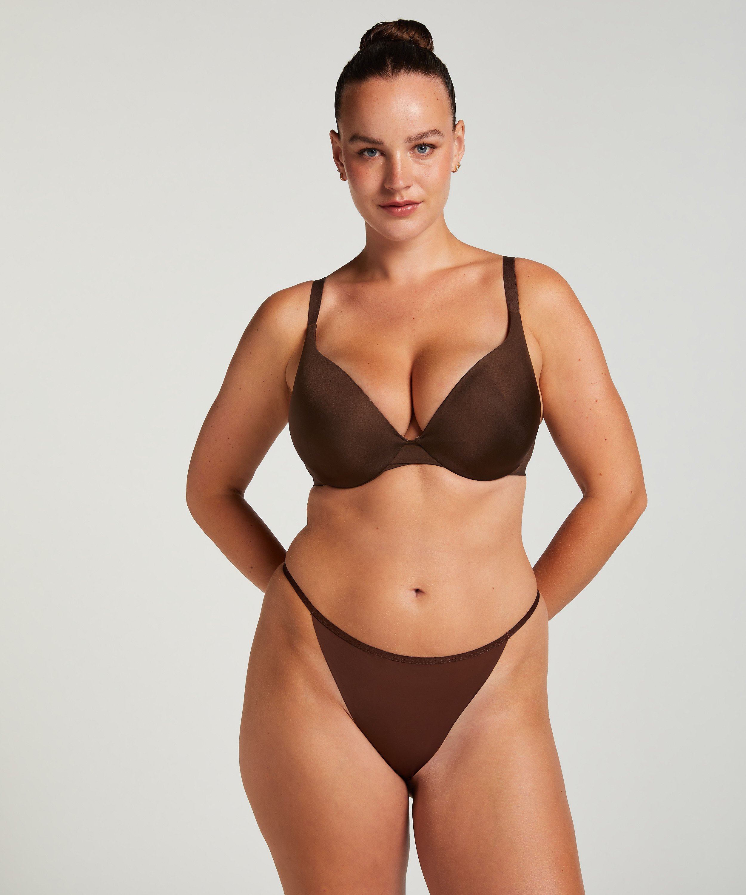 Seamless thong, Brown, main