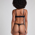 Irina Thong, Black