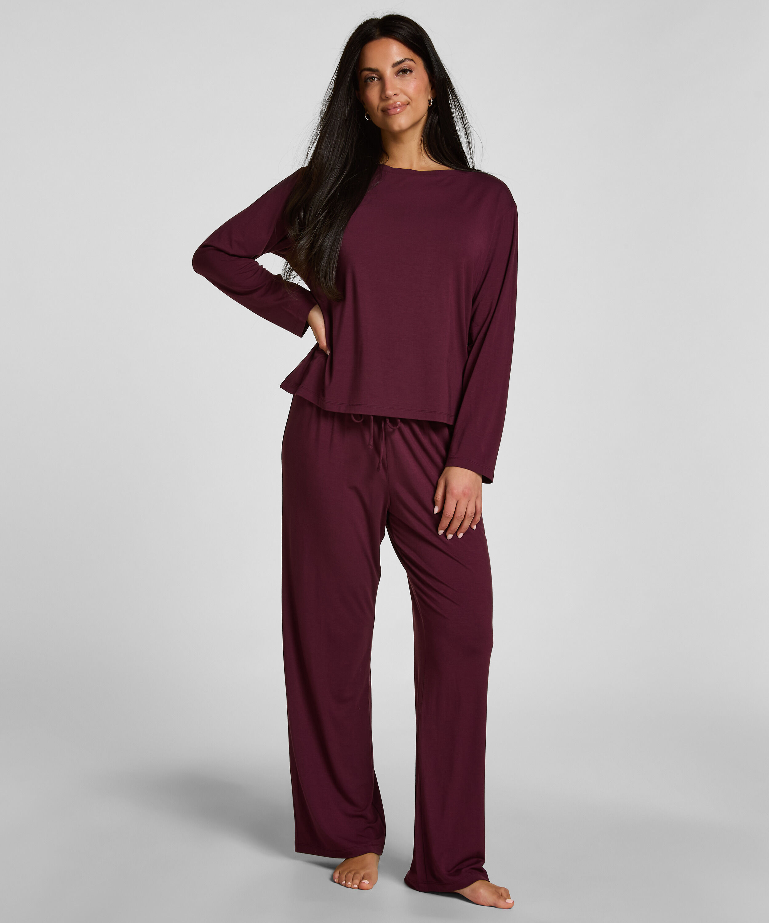 Essential Jersey Pants