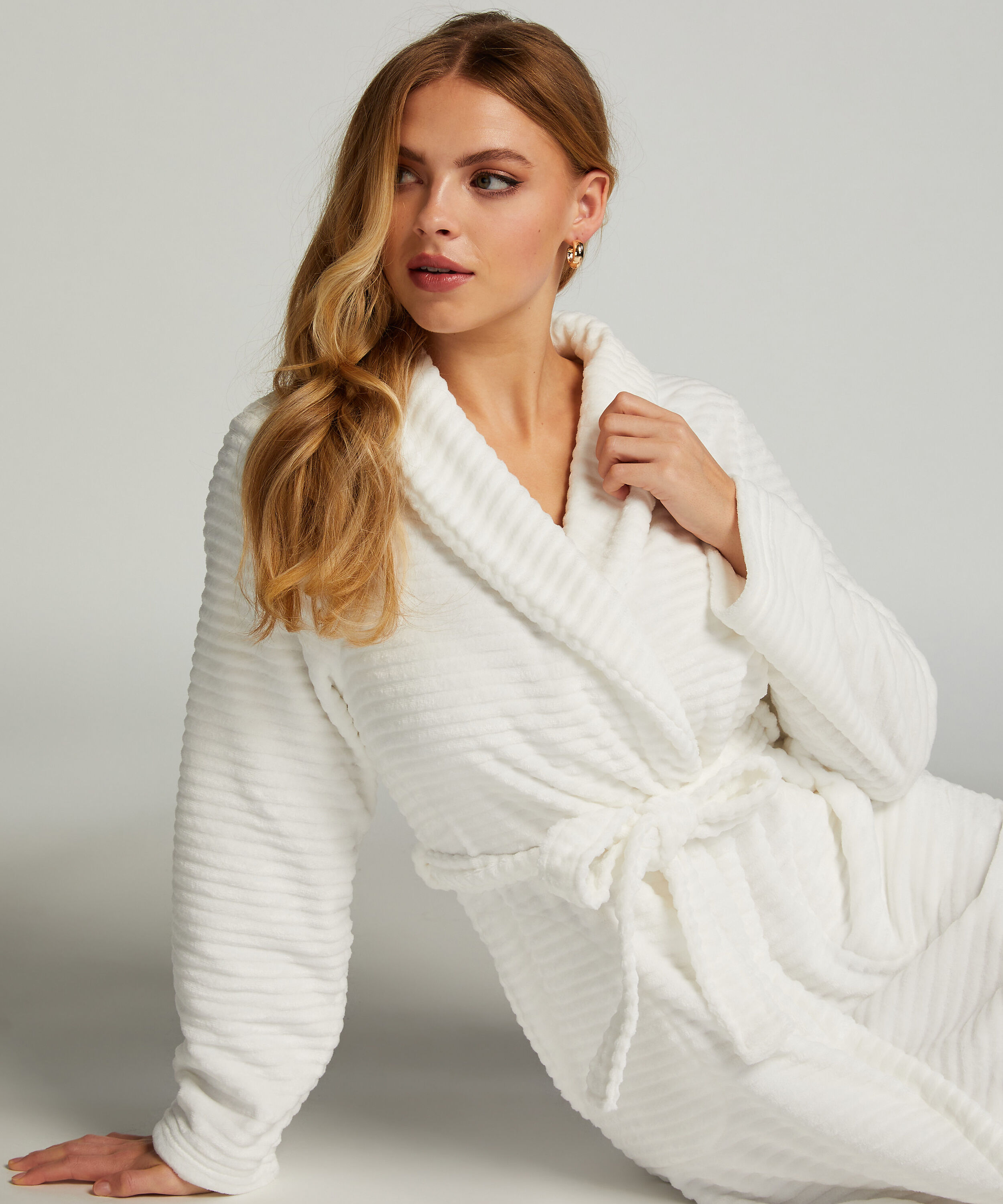 Long Fleece Ribbed Bathrobe, White