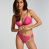 Nika Brazilian, Pink
