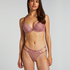 Nika Thong, Pink