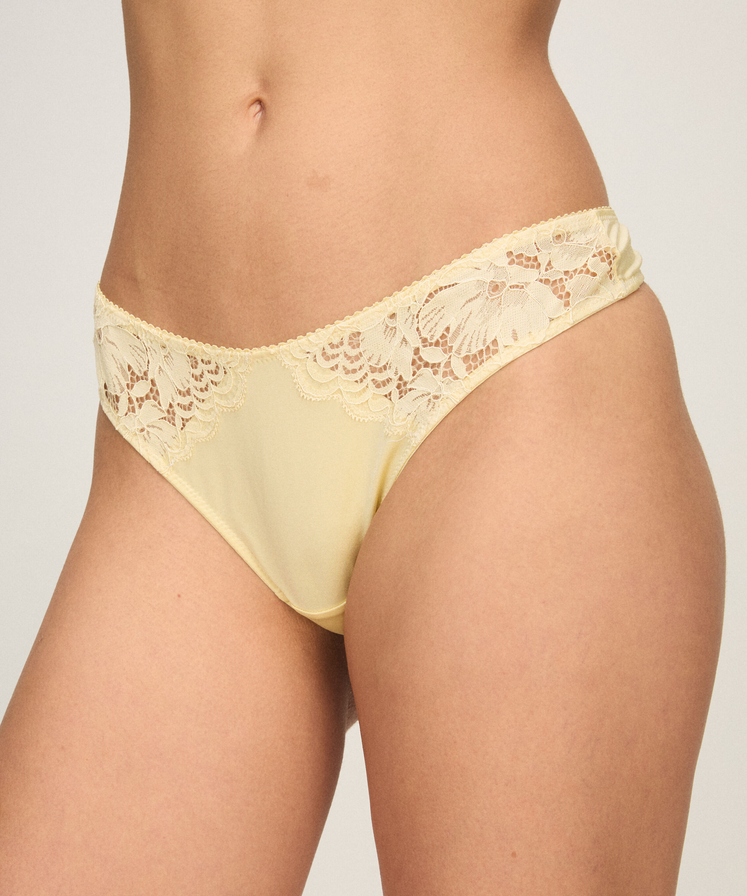 Andrea Thong