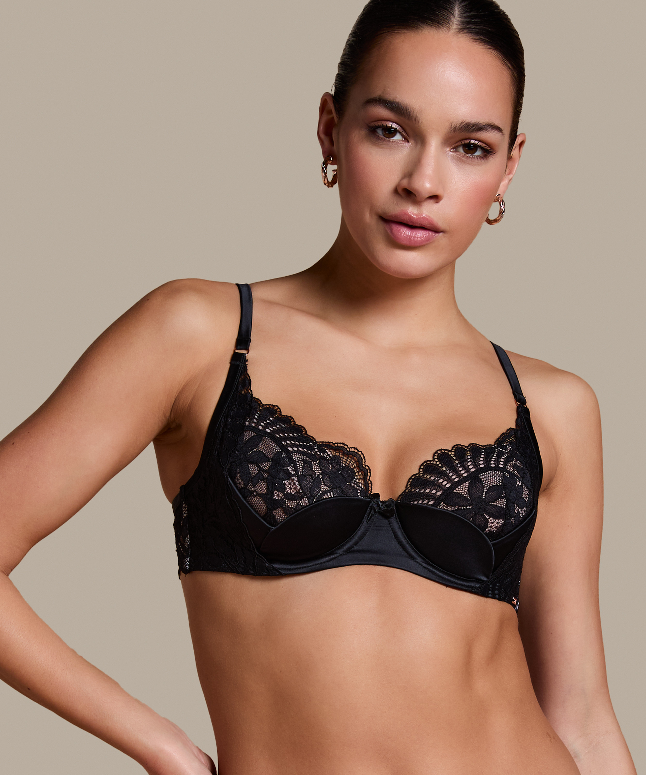 Poppy Padded Underwired Bra, Black, main