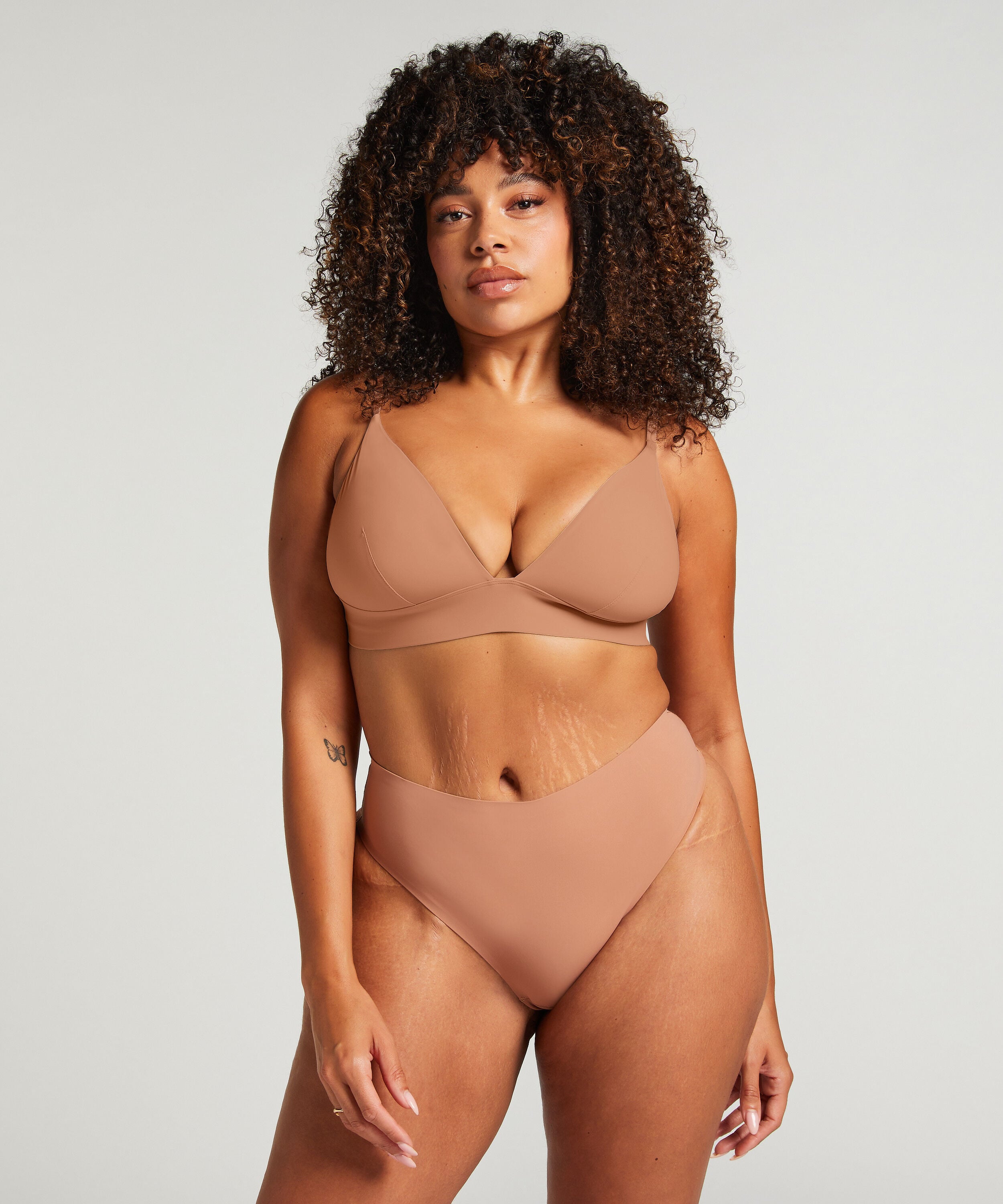 High Waisted Thong Smooth, Brown