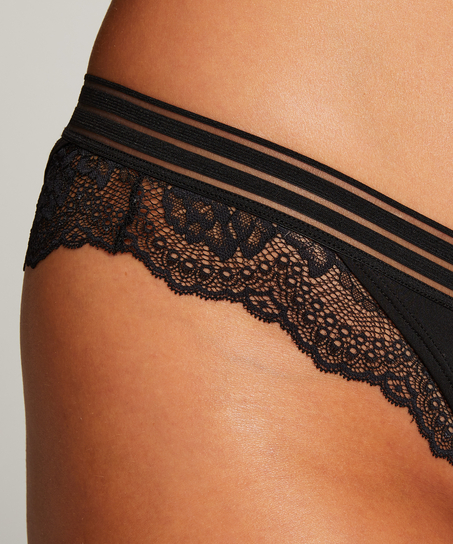 Sully Brazilian, Black