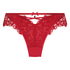 Charlotta Thong, Red
