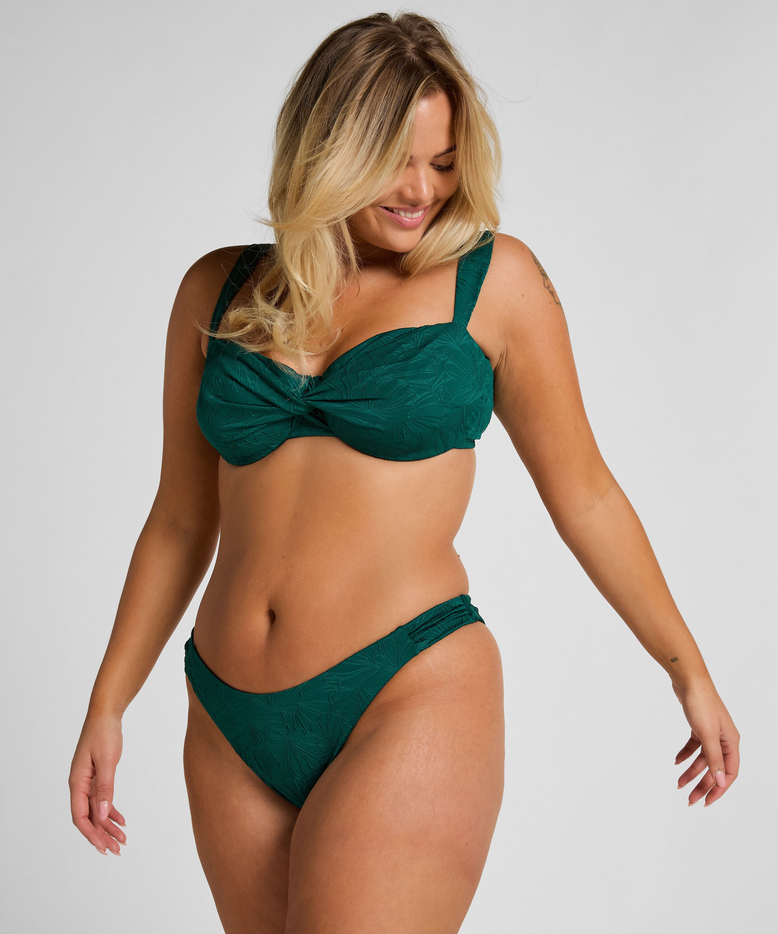Azua Non-Padded Underwired Bikini Top