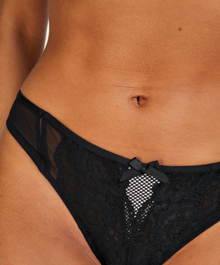 Ida Thong, Black