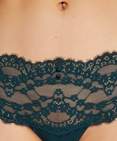 Daisy Boxerthong, Blue