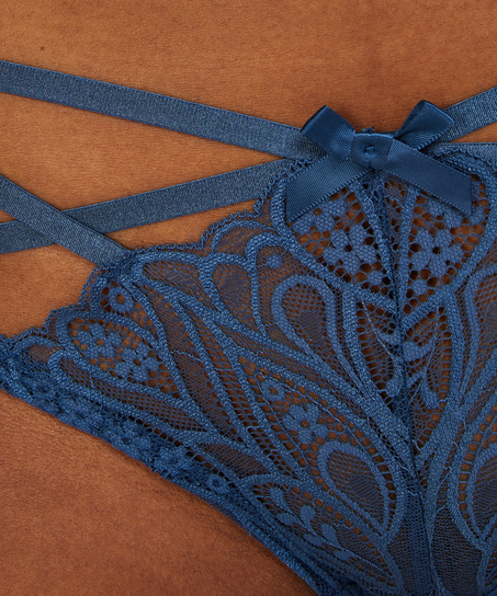 Frederica Brazilian, Blue