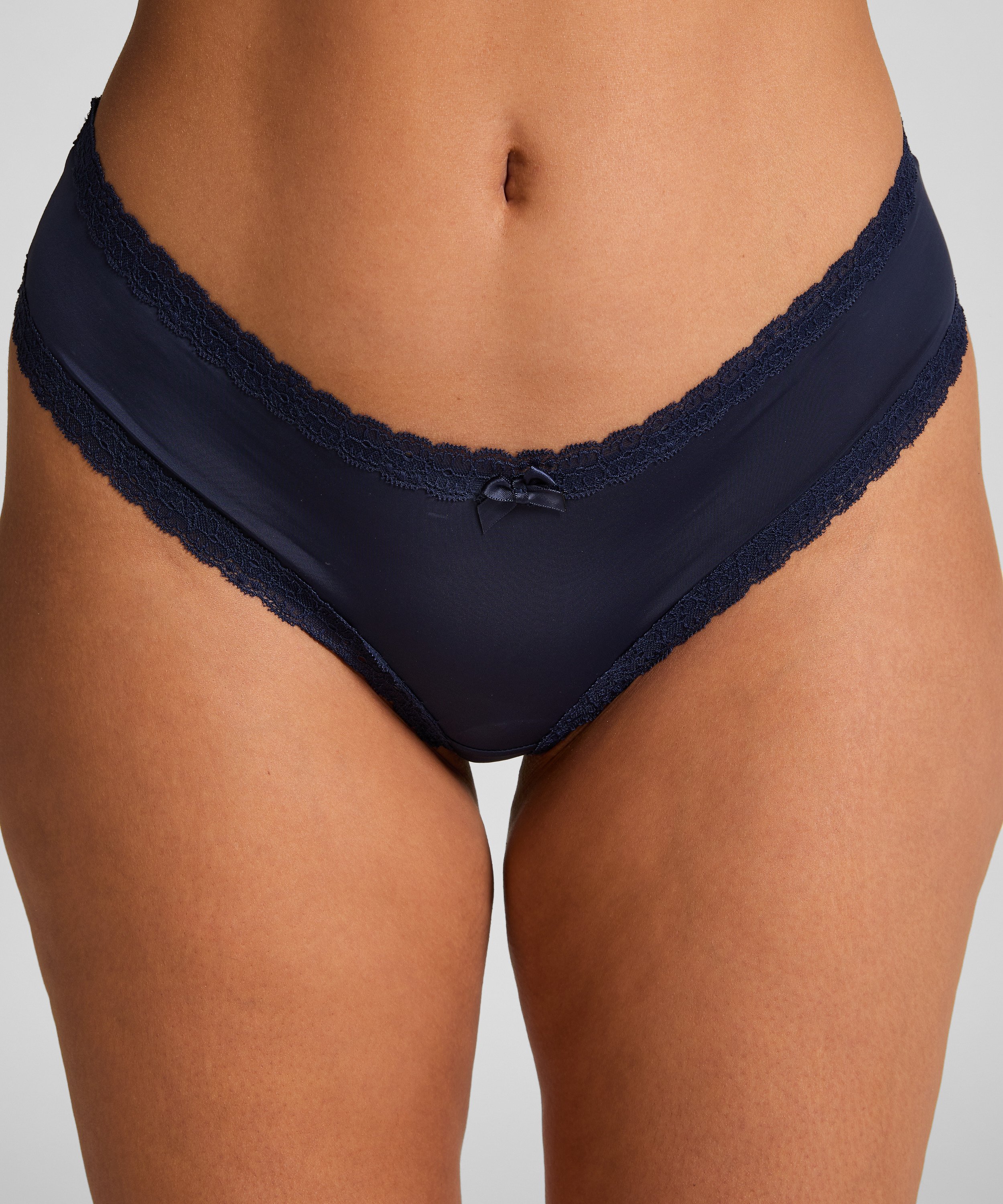 London V-shaped Brazilian, Blue, main