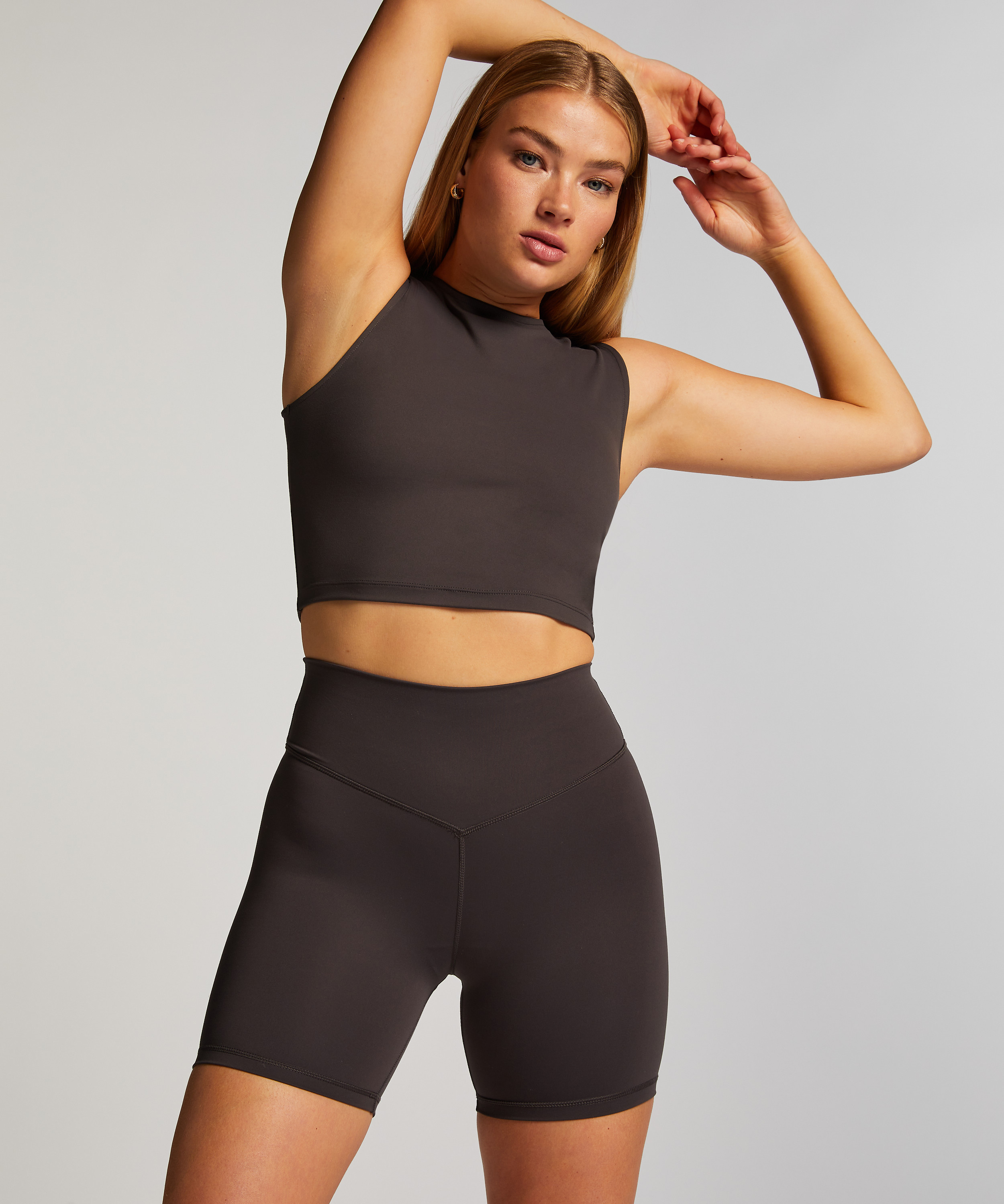 HKMX The Balance Short, Grey, main