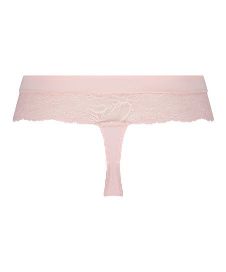 Sophie Boxerthong, Pink