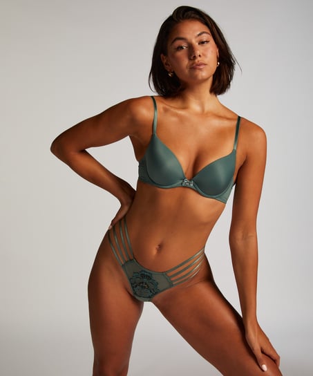 Abby Thong, Green