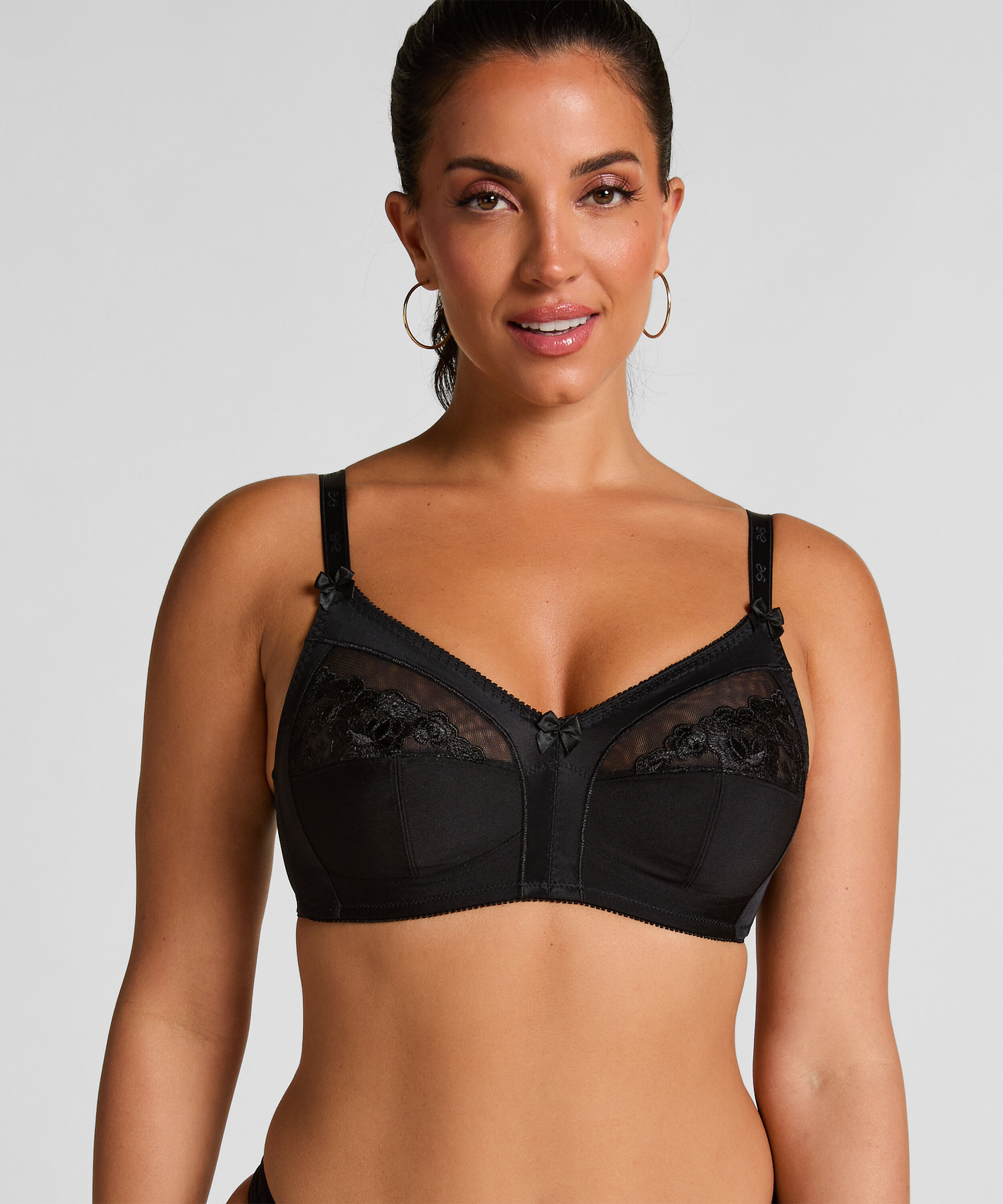 Sara Non-Padded Non-wired Bra, Black